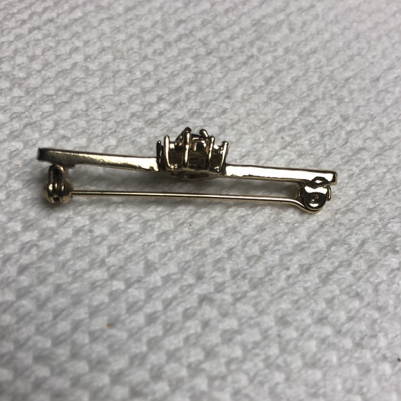 4/$20.00 Black Stone Brooch - Picture 2 of 2